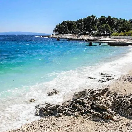 Relaxed Getaway By The Sea * Трогир